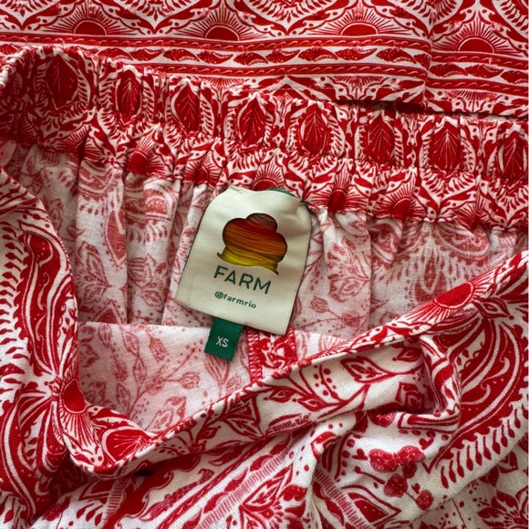 FARM Rio Red and White Patterned Top - Picture 8 of 9